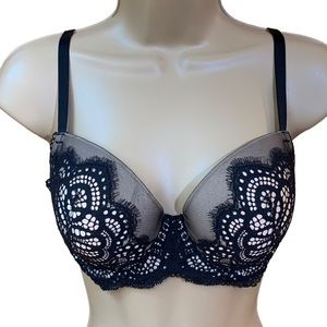 Victoria’s Secret Navy Blue Lace Dream Angels Lined Demi‎ Bra 32DDD